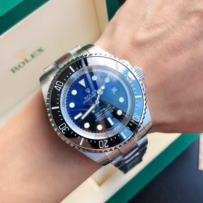 Rolex Deep Sea Dweller 136660 James Cameron Bracelet With Glidelock