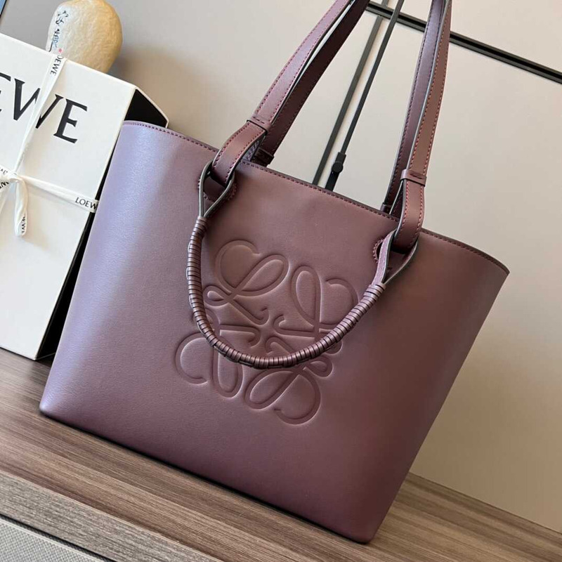 Loewe Small Anagram Tote In Classic Calfskin Purple