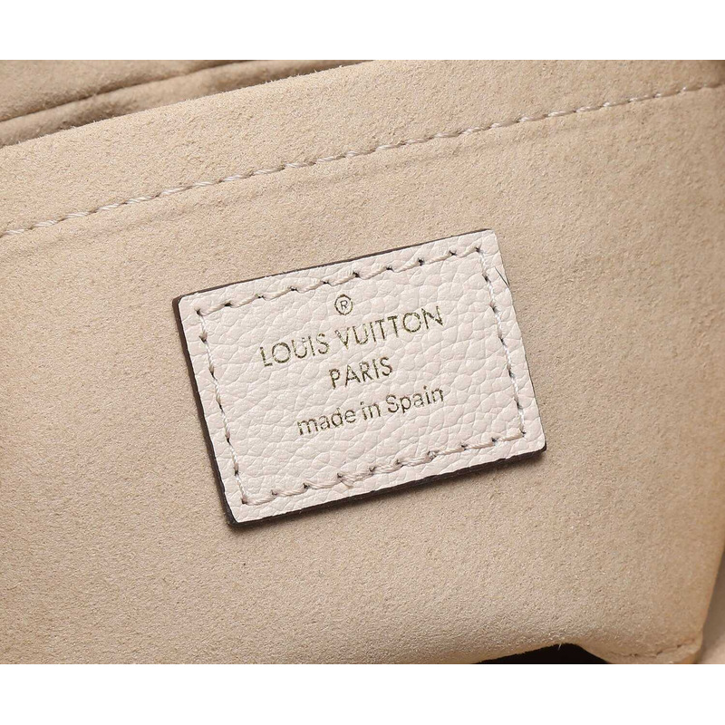 l**is V*t*n bagatelle empreinte leather cream