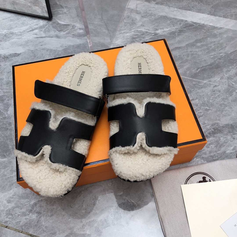 H**mes fur sandals black