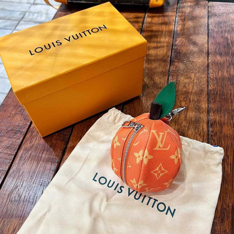 l**is V*t*n orange pouch orange