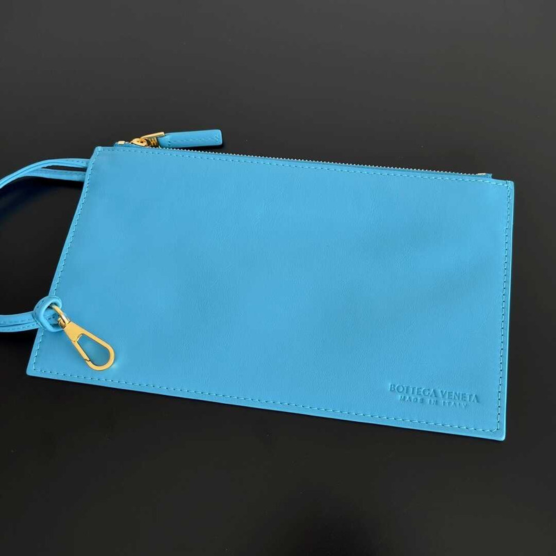 Bo*te*ga ve*ne*ta small arco tote blue