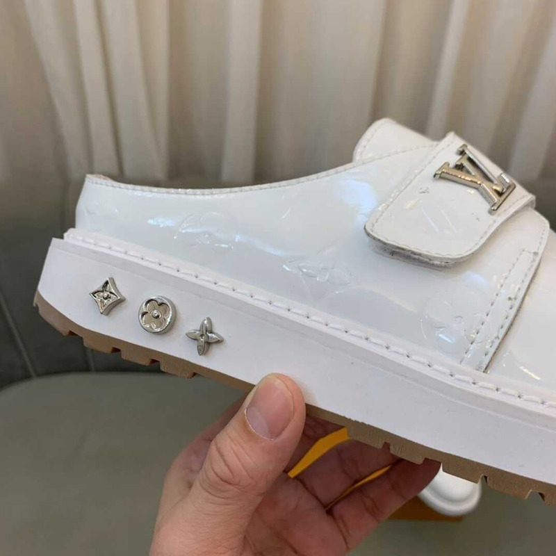 l**is V*t*n sabot confort loafers in white