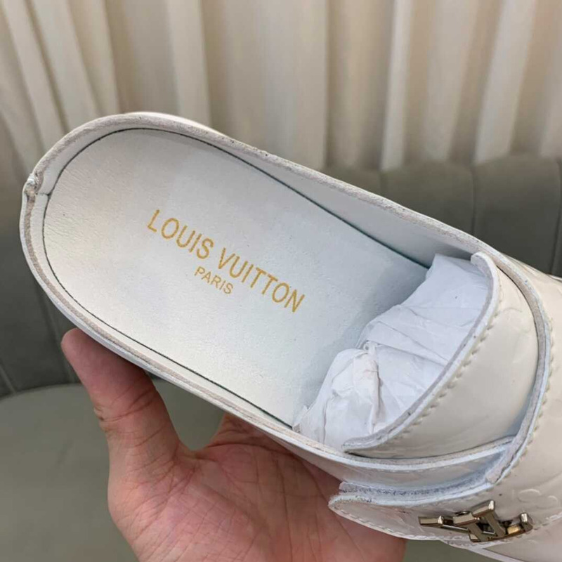 l**is V*t*n sabot confort loafers in white