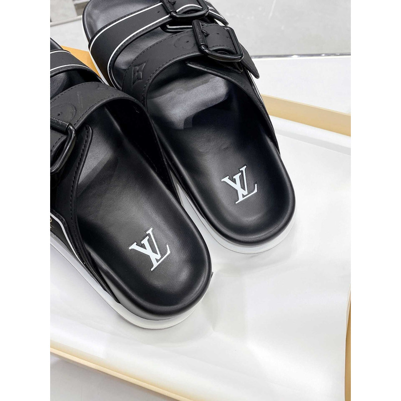 l**is V*t*n leather sandals black