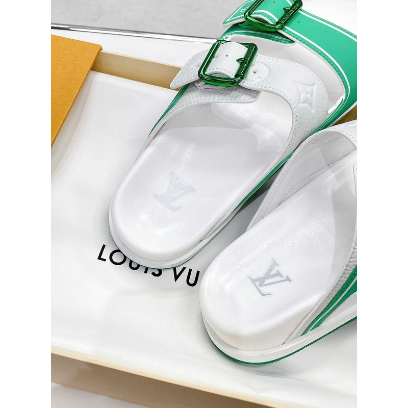 l**is V*t*n leather sandals green