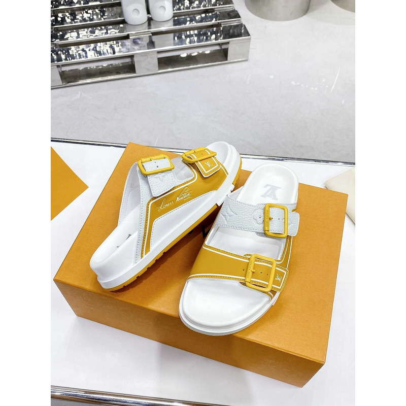 l**is V*t*n leather sandals white