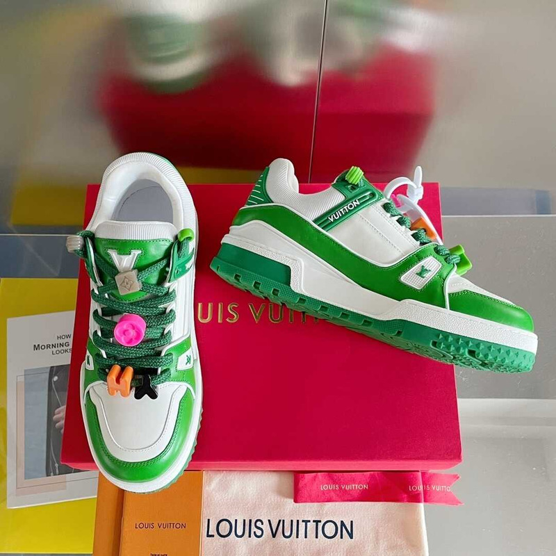 l**is V*t*n trainer sneakers green