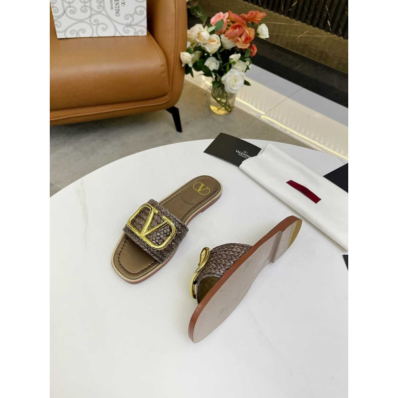 Valentino Garavani VLogo Signature Brown