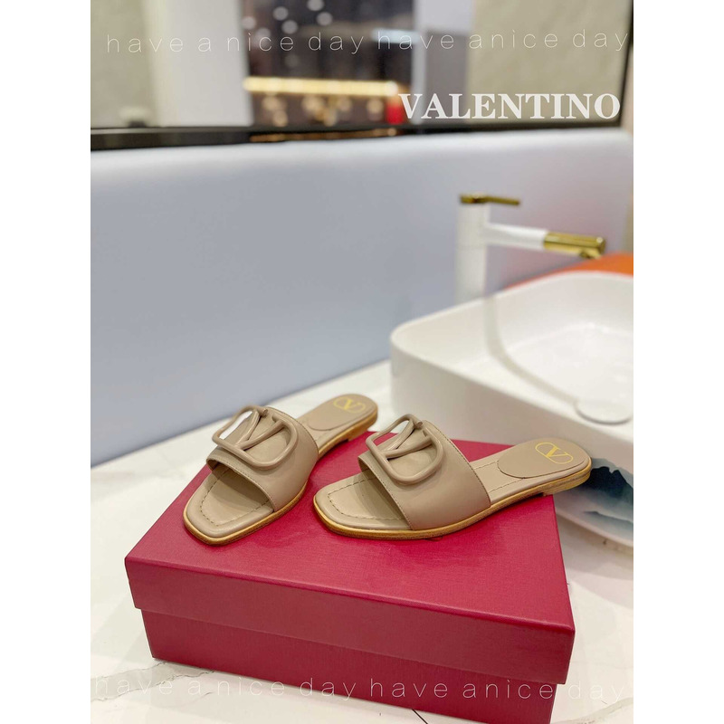 Valentino Garavani VLogo Signature In Camel