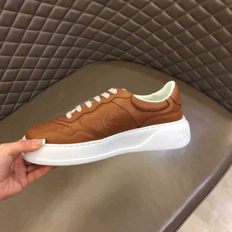 G*u*i gg leather sneakers brown