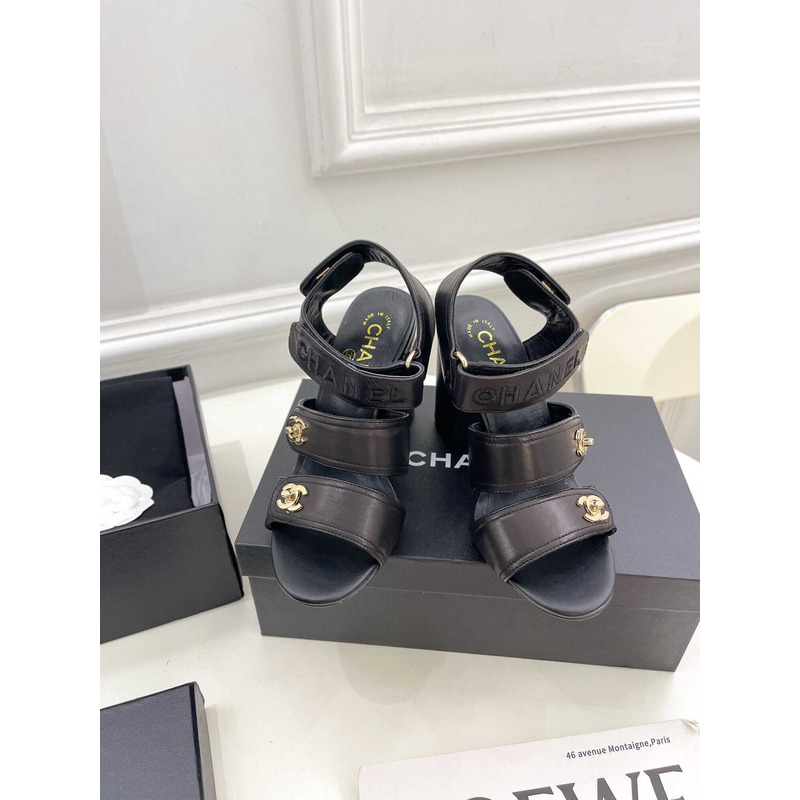 Ch*el logo turnlock black sandals