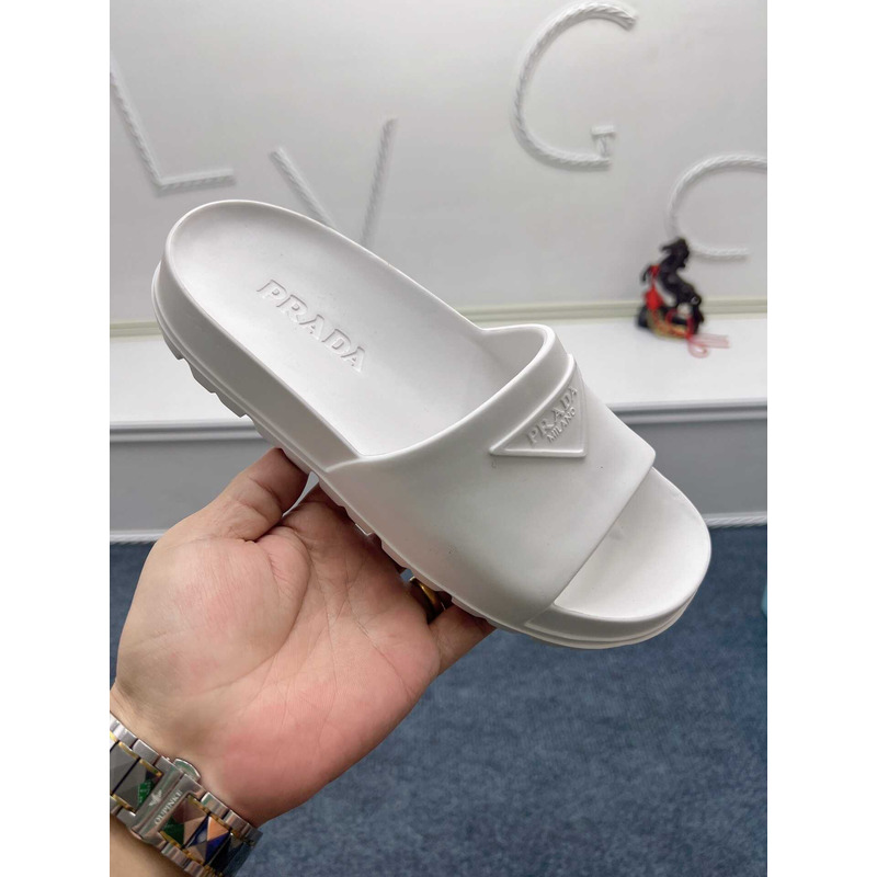 Pra*a rubber slides white