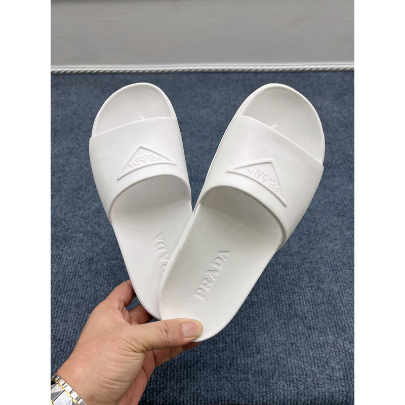 Pra*a rubber slides white