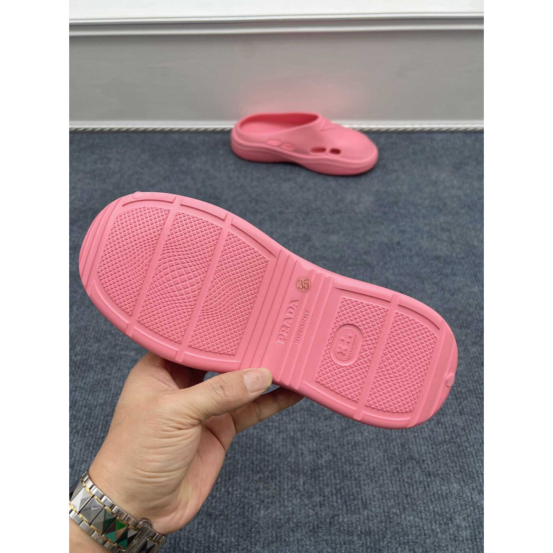 Pra*a foam rubber mules pink