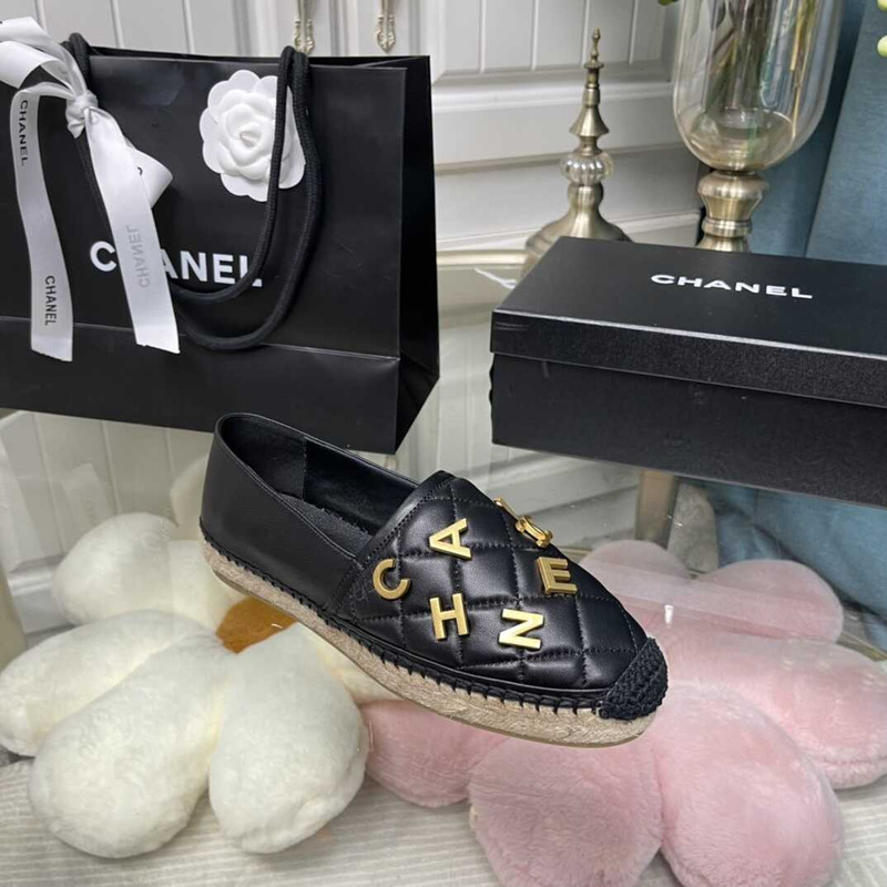 Ch*el logo quilted espadrilles black&gold