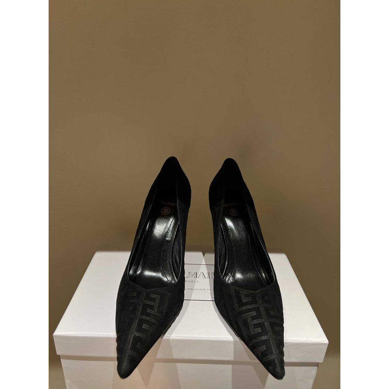 Balmain Logo Monogram Pointed Toe Pumps Black