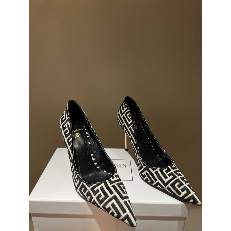 Balmain  Logo Monogram Pointed Toe Pumps Black&White