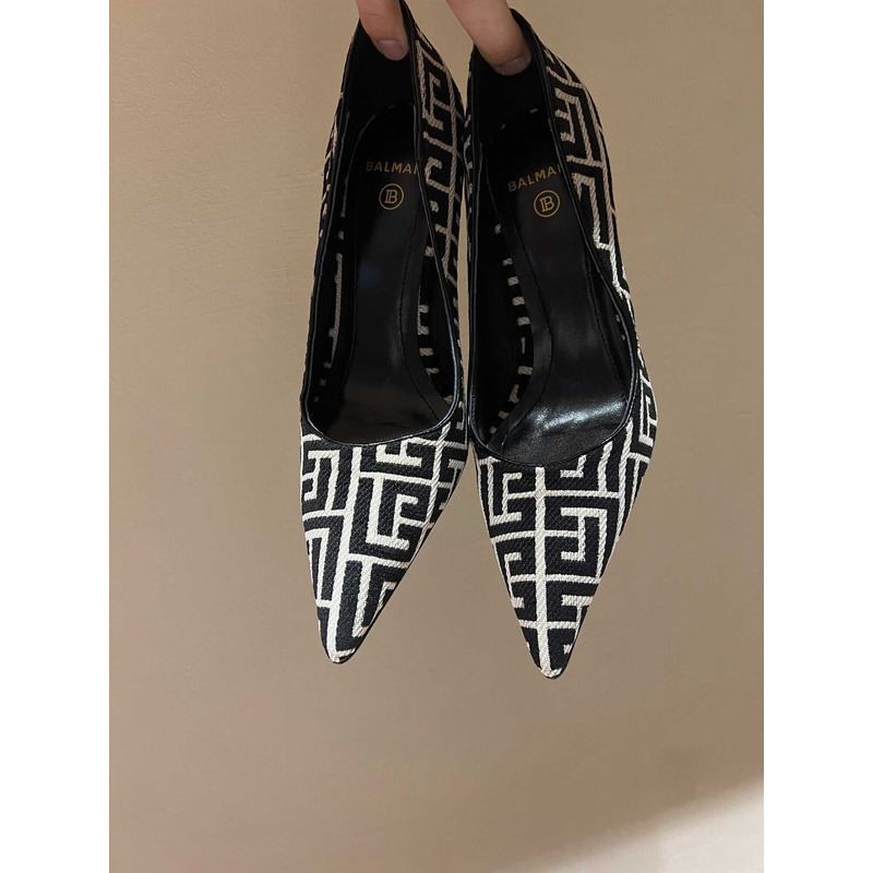 Balmain  Logo Monogram Pointed Toe Pumps Black&White