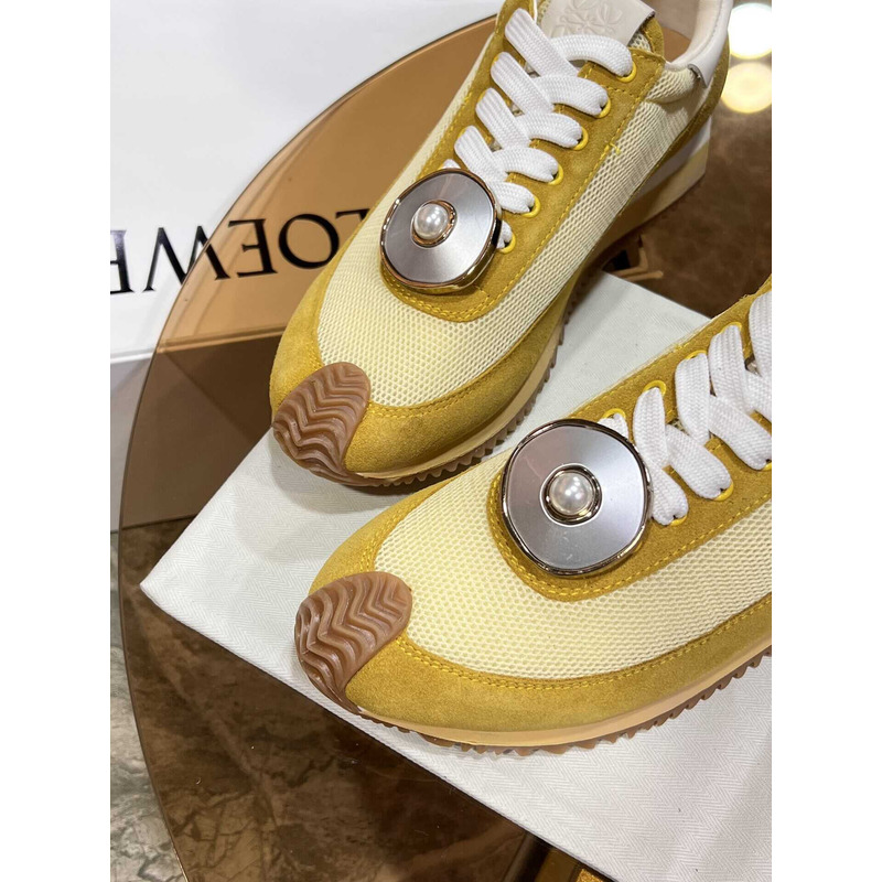 Loewe Sapata Flow Runner Yellow Sneakers