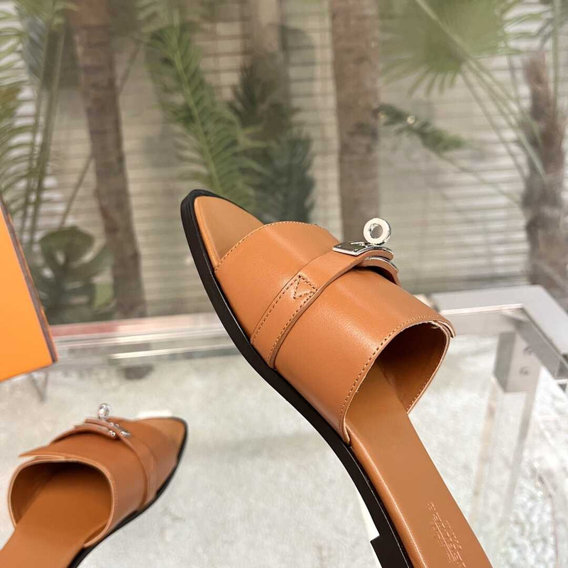 H**mes leather mules camel