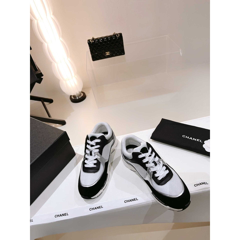 Ch*el Ch*el low top trainer black&white