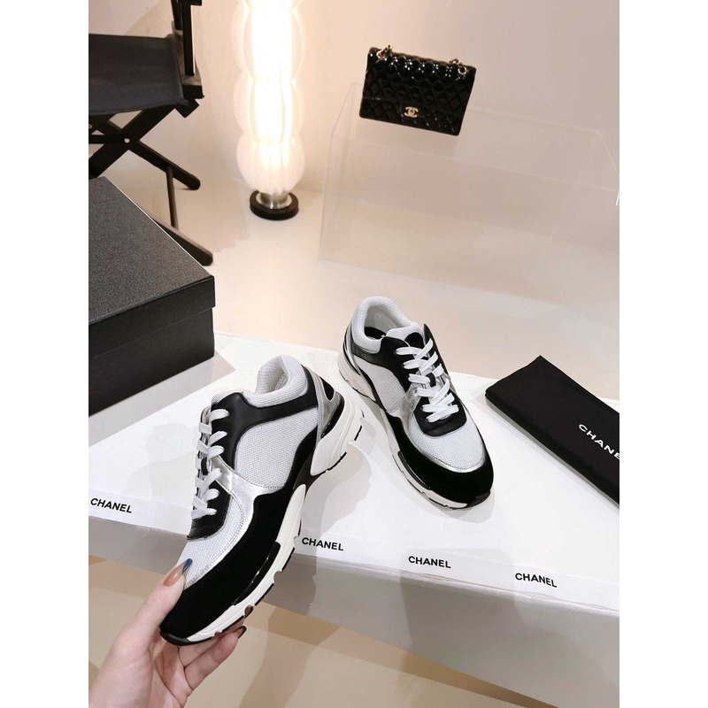 Ch*el Ch*el low top trainer black&white