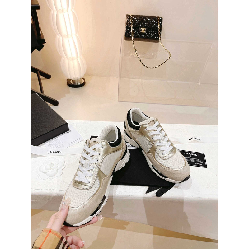 Ch*el low top trainer white