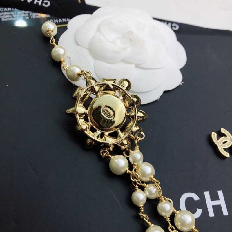 Ch*el  long necklace gold pearl