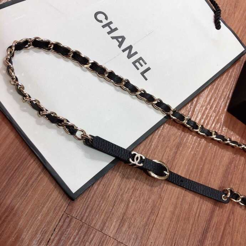 Ch*el chain and leather shoulder strap