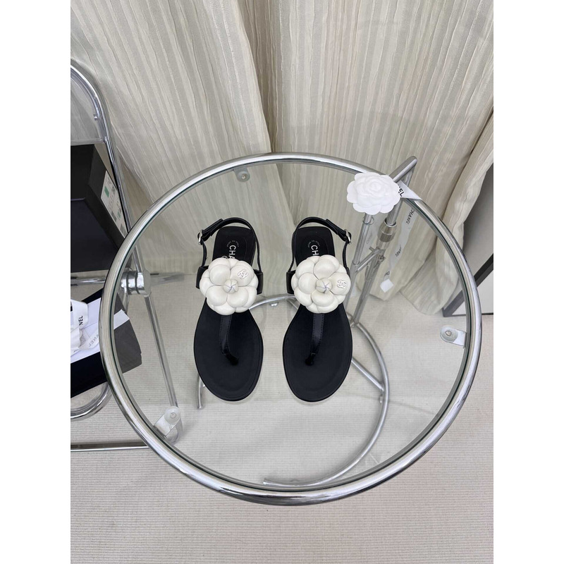 Ch*el white&cream camellia flower jelly sandals black