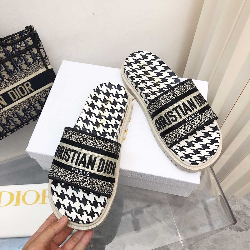 D*or leather sandals black&white