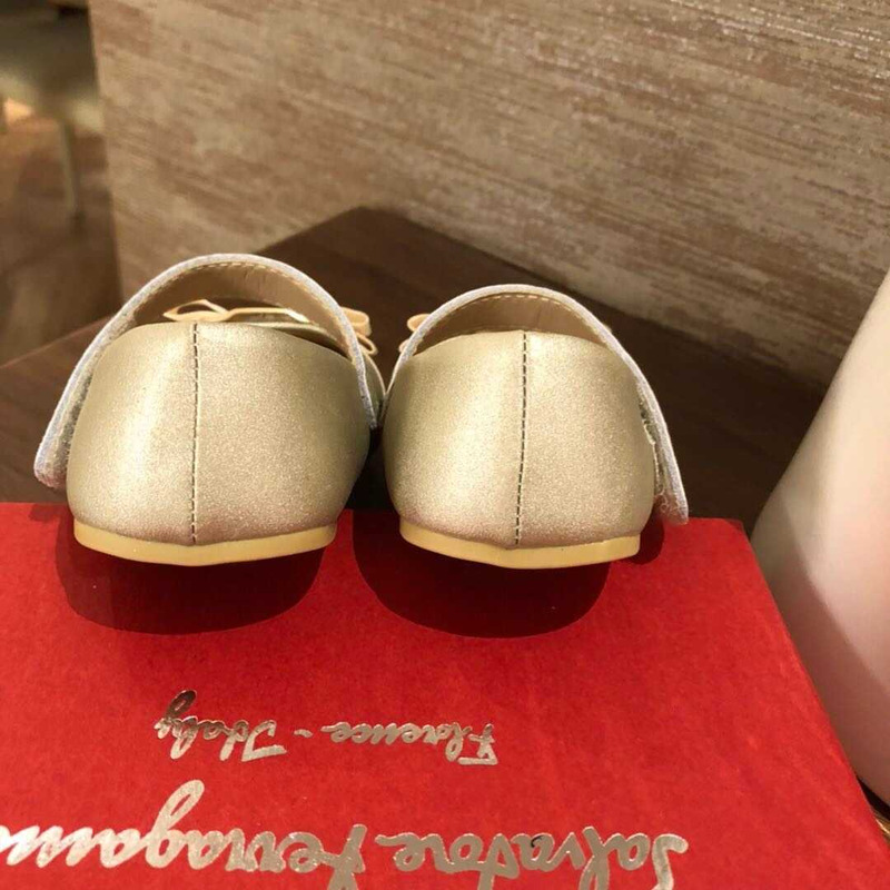 Ferragamo Kids Flat Shoes Beige