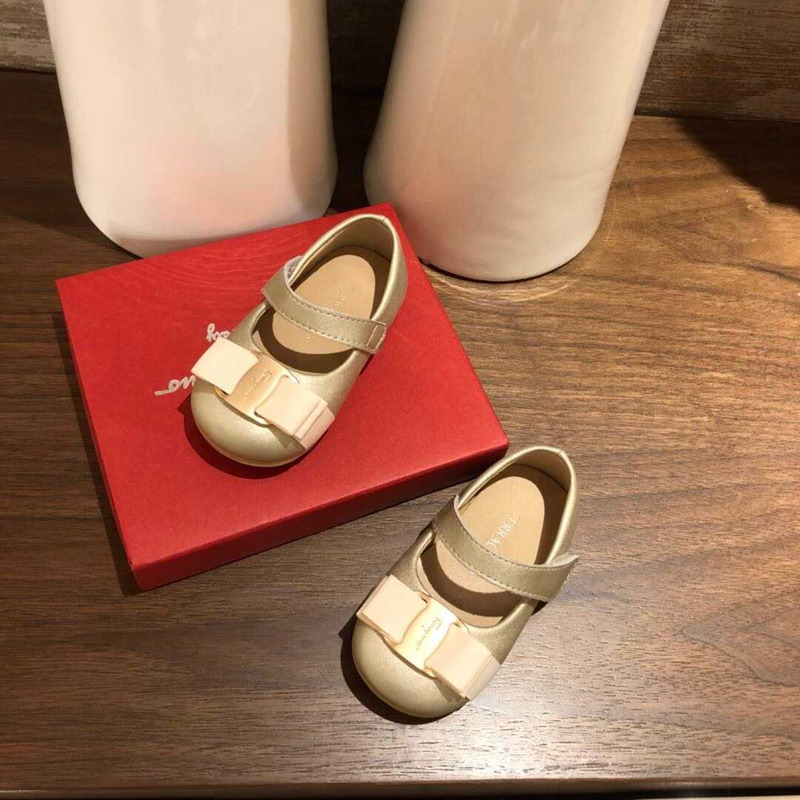 Ferragamo Kids Flat Shoes Beige