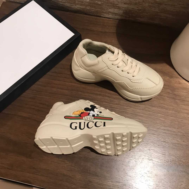 G*u*i  logo x disney kids  sneakers