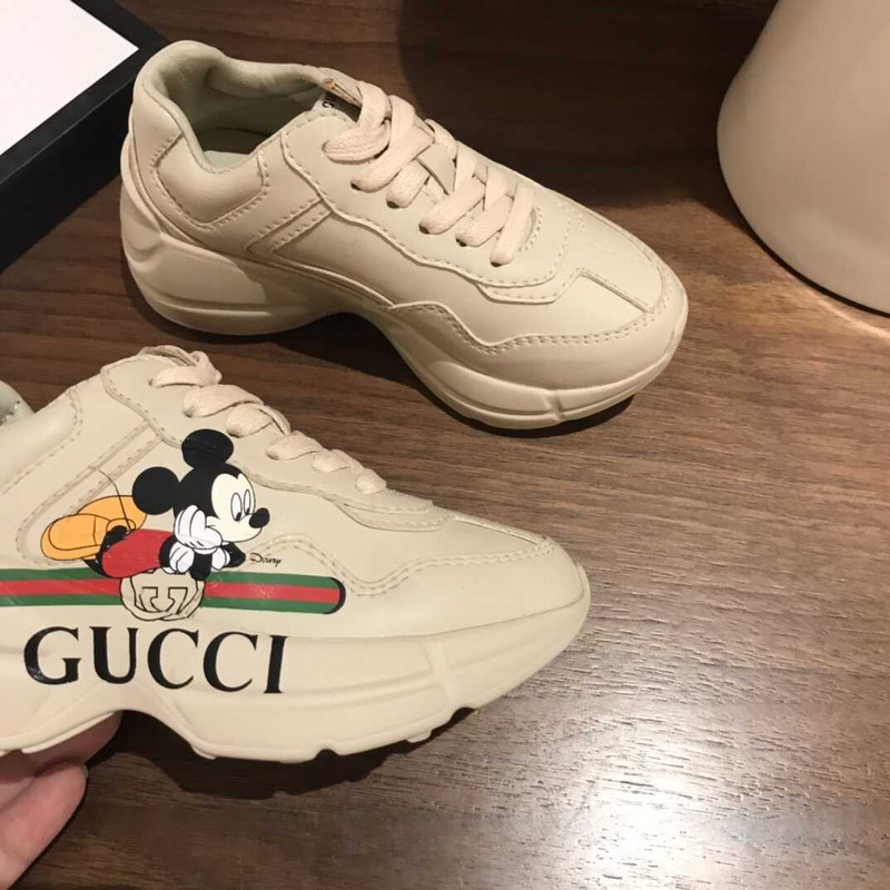 G*u*i  logo x disney kids  sneakers