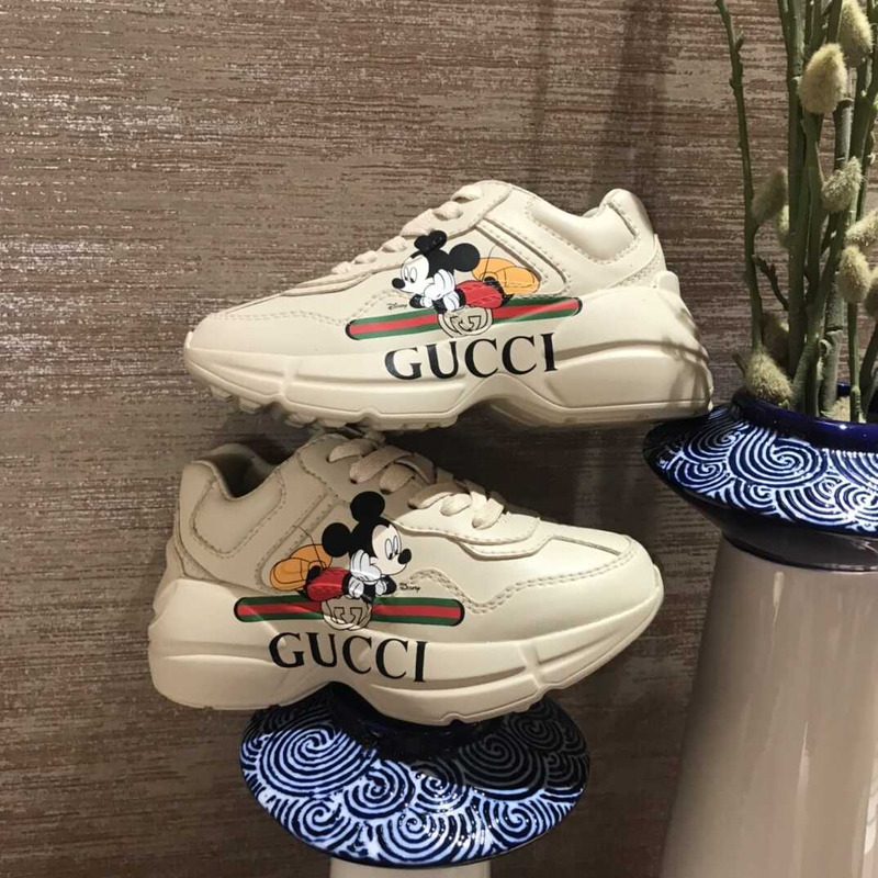 G*u*i  logo x disney kids  sneakers