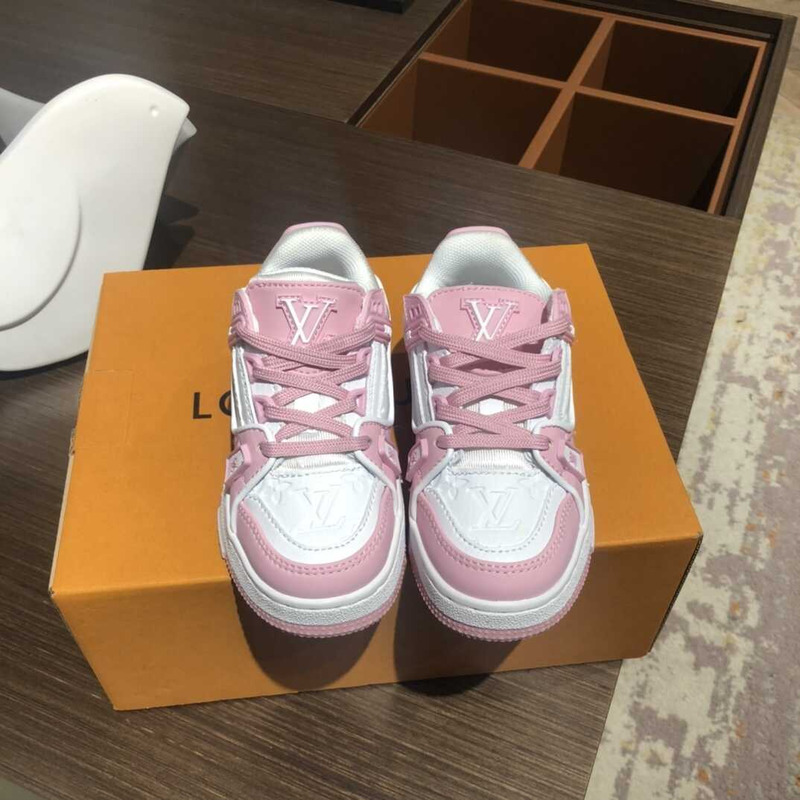 l**is V*t*n kids trainer line sneakers pink