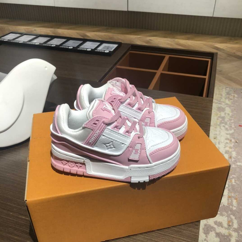 l**is V*t*n kids trainer line sneakers pink