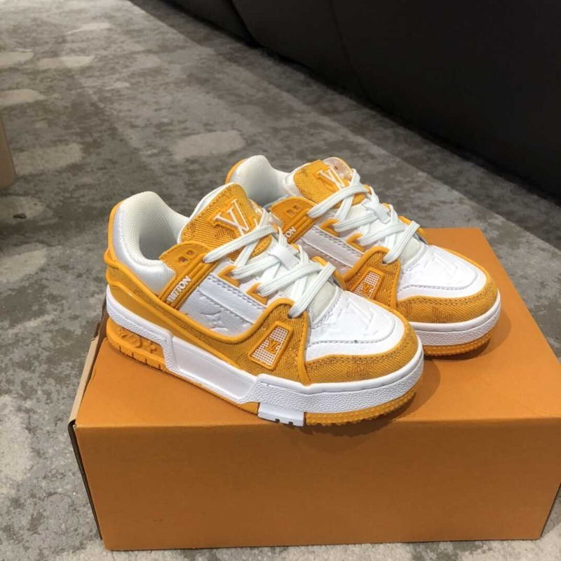 l**is V*t*n kids trainer line sneakers orange