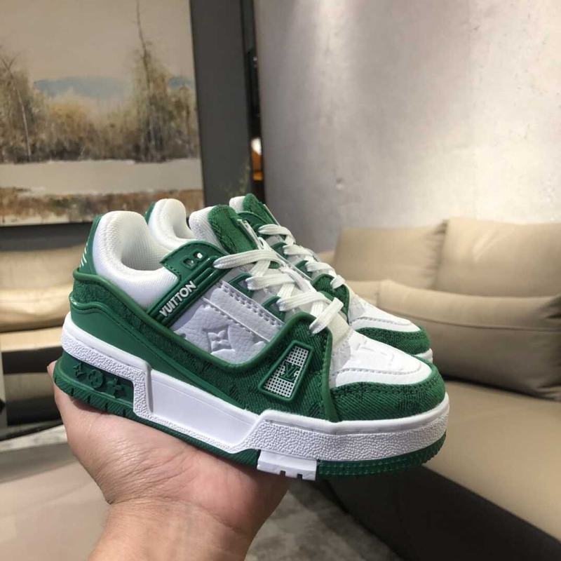 l**is V*t*n kids trainer line sneakers green&white