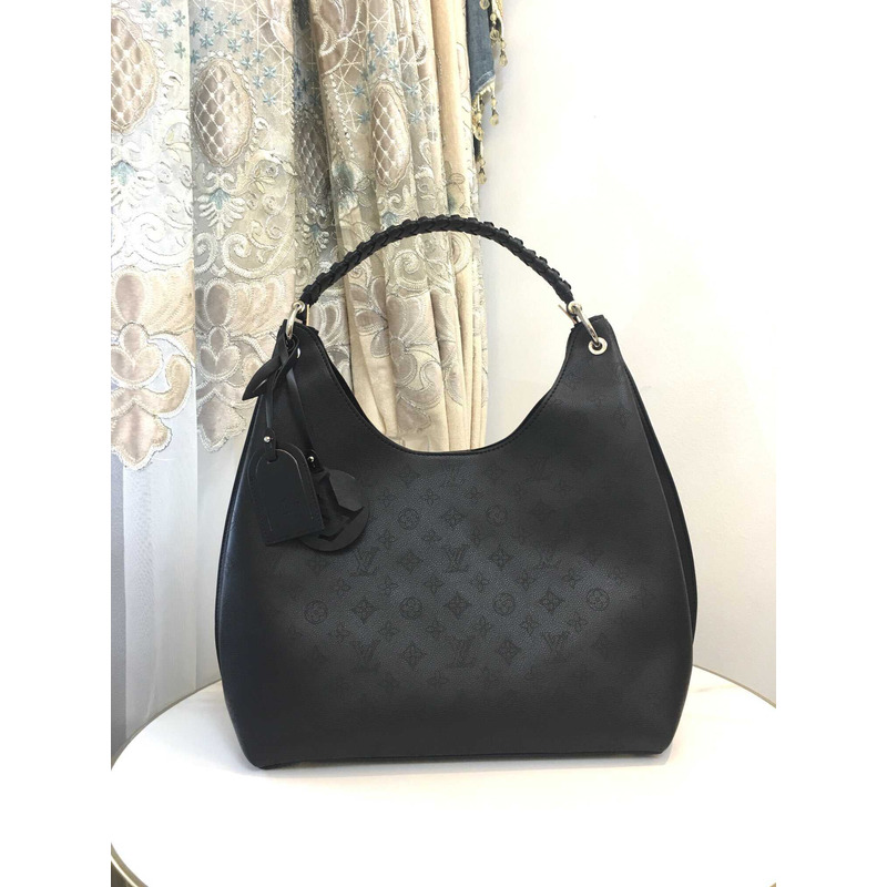 l**is V*t*n carmel mahina leather bag black