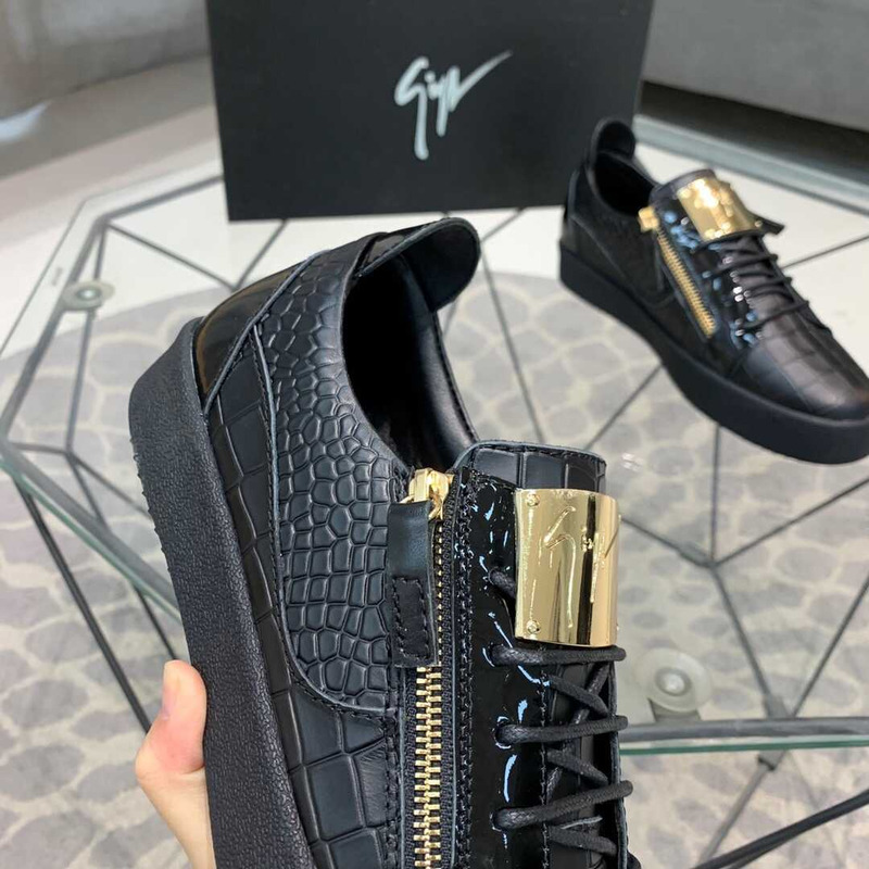 Giuseppe Zanotti Frankie Crocodile Embossed Low-Top Black Sneakers