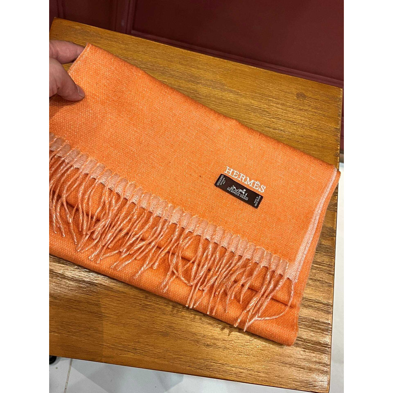 H**mes scarf orange