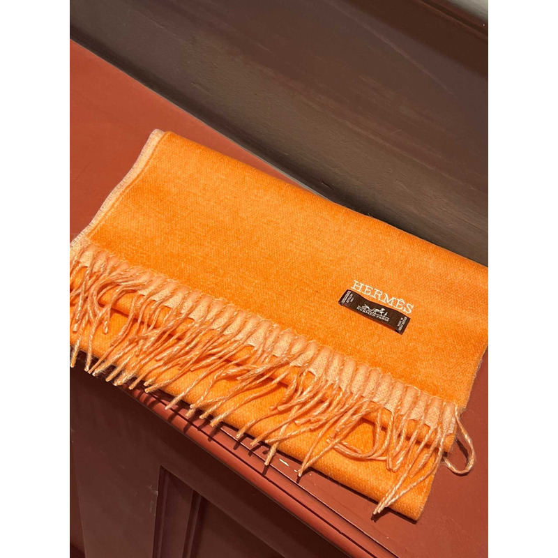 H**mes scarf orange