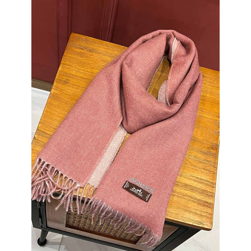 H**mes scarf pink