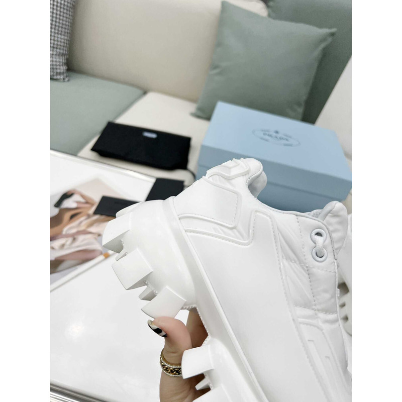 Pra*a cloudbust thunder sneakers white