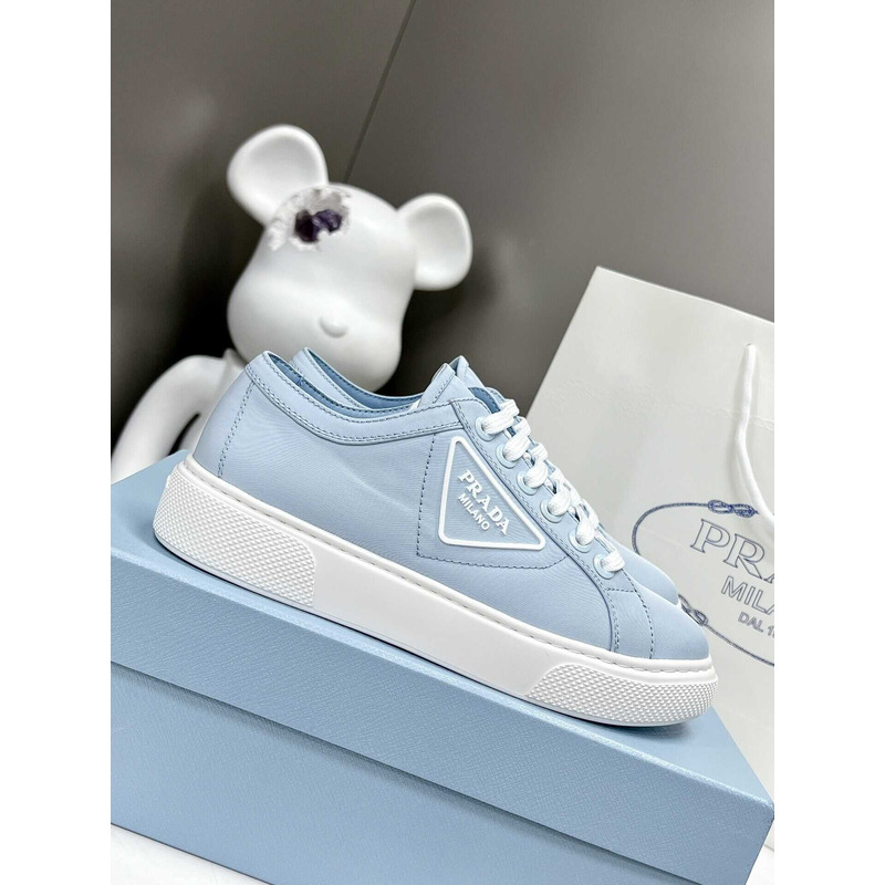 Pra*a logo print low top sneakers blue