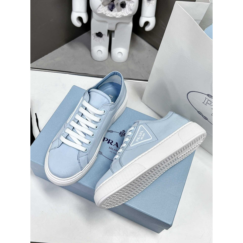 Pra*a logo print low top sneakers blue