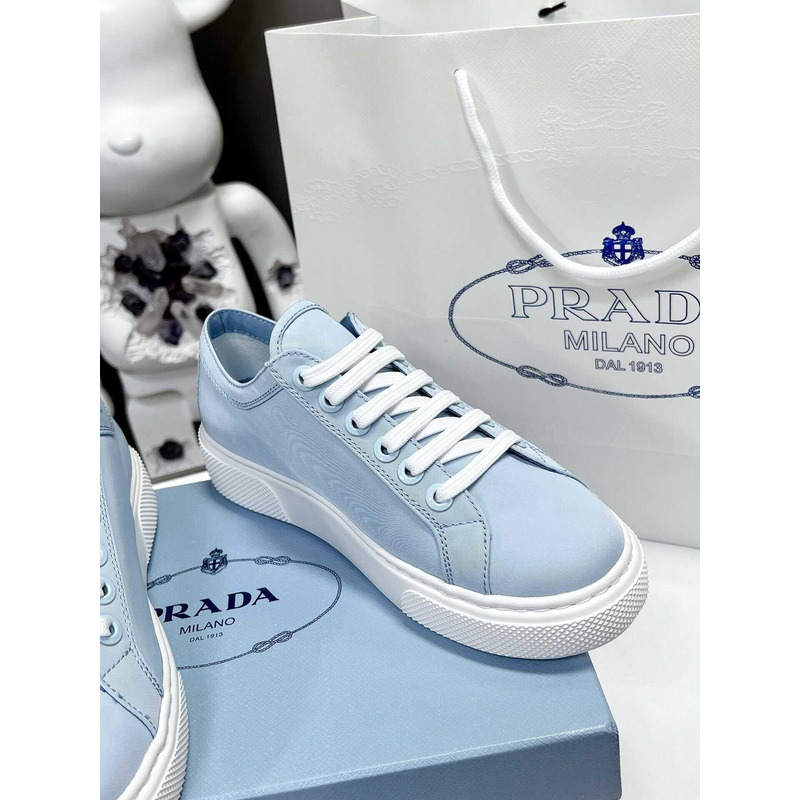 Pra*a logo print low top sneakers blue